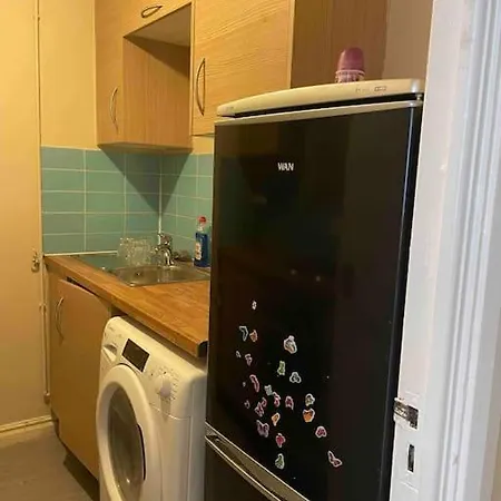 2 Bedroom Apartment, 2 Wash *